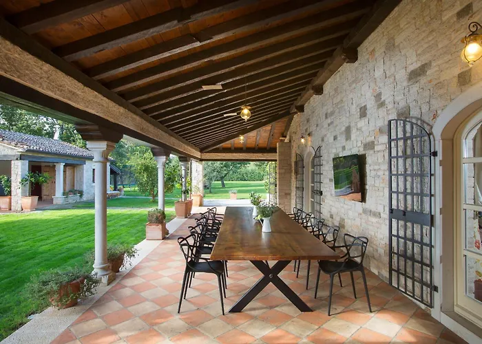 Villa Lou